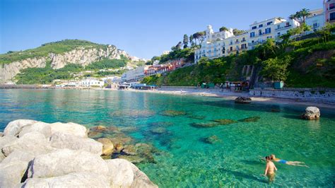 capri campania jobs.